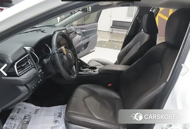 Toyota Camry (XV70) id 3669975 из Кореи 17