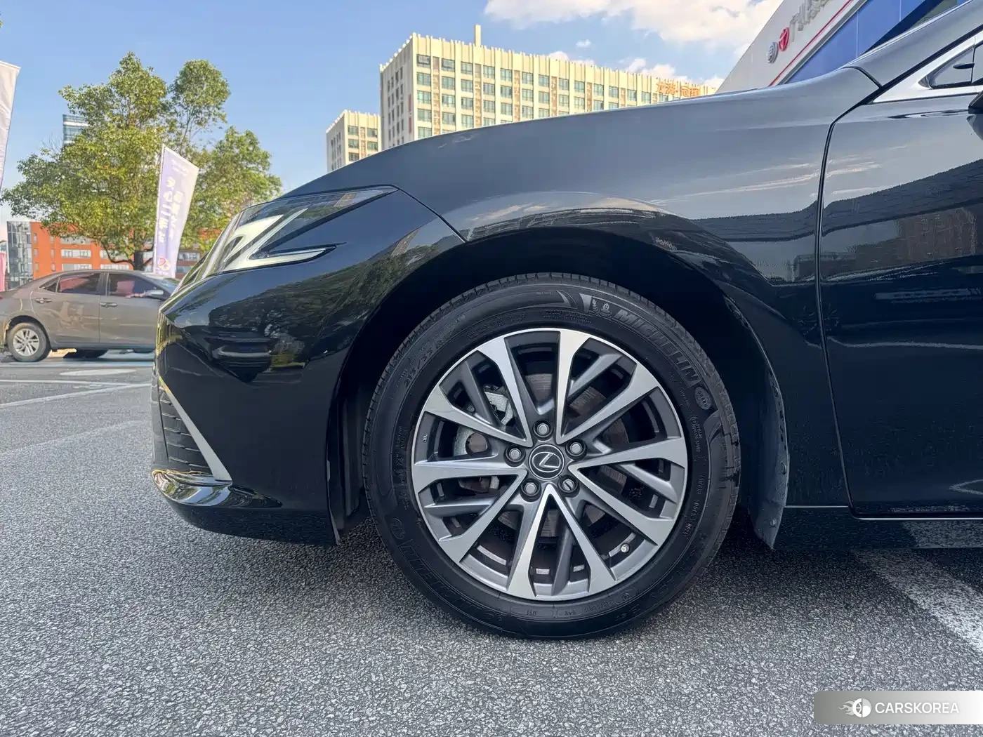 Lexus ES id 4680517 из Китая 13