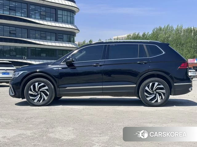 Volkswagen Tiguan L id 4328783 из Китая 26