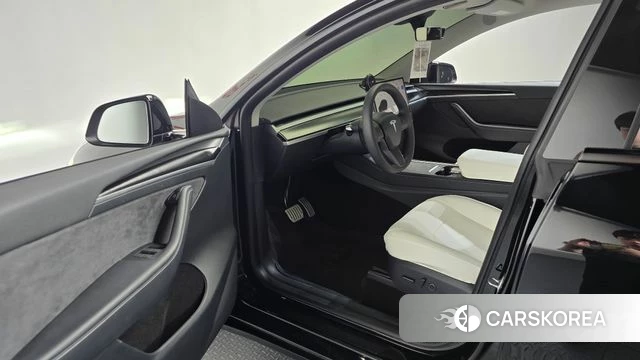Tesla Model Y id 4414169 из Кореи 33