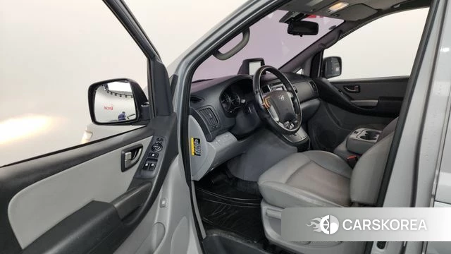 Hyundai The New Grand Starex id 4225453 из Кореи 33