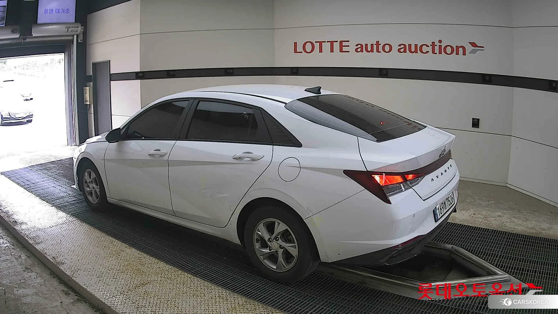Hyundai Avante id 4289303 из Кореи 37