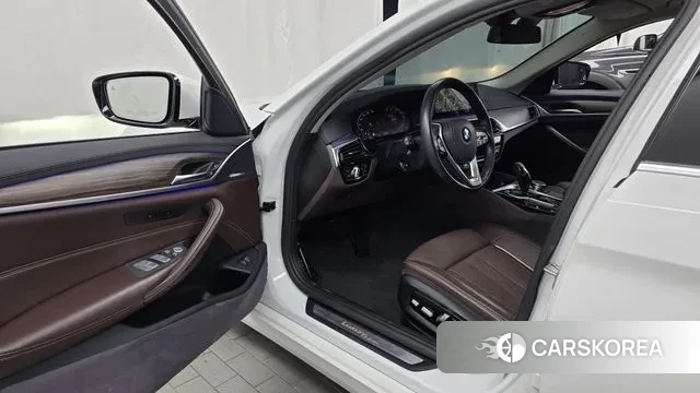 BMW 5 Series (G30) id 3380156 из Кореи 20