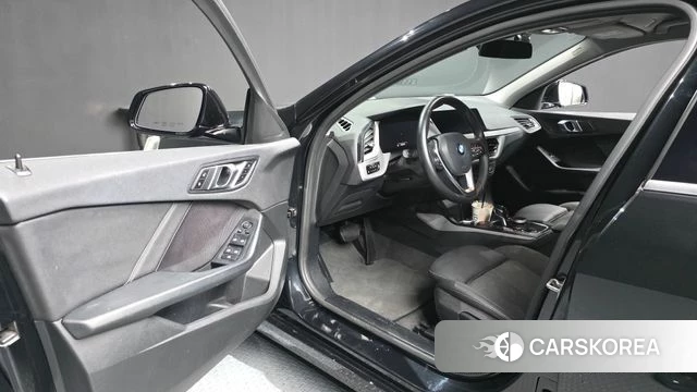 BMW 1 Series (F40) id 3827953 из Кореи 20