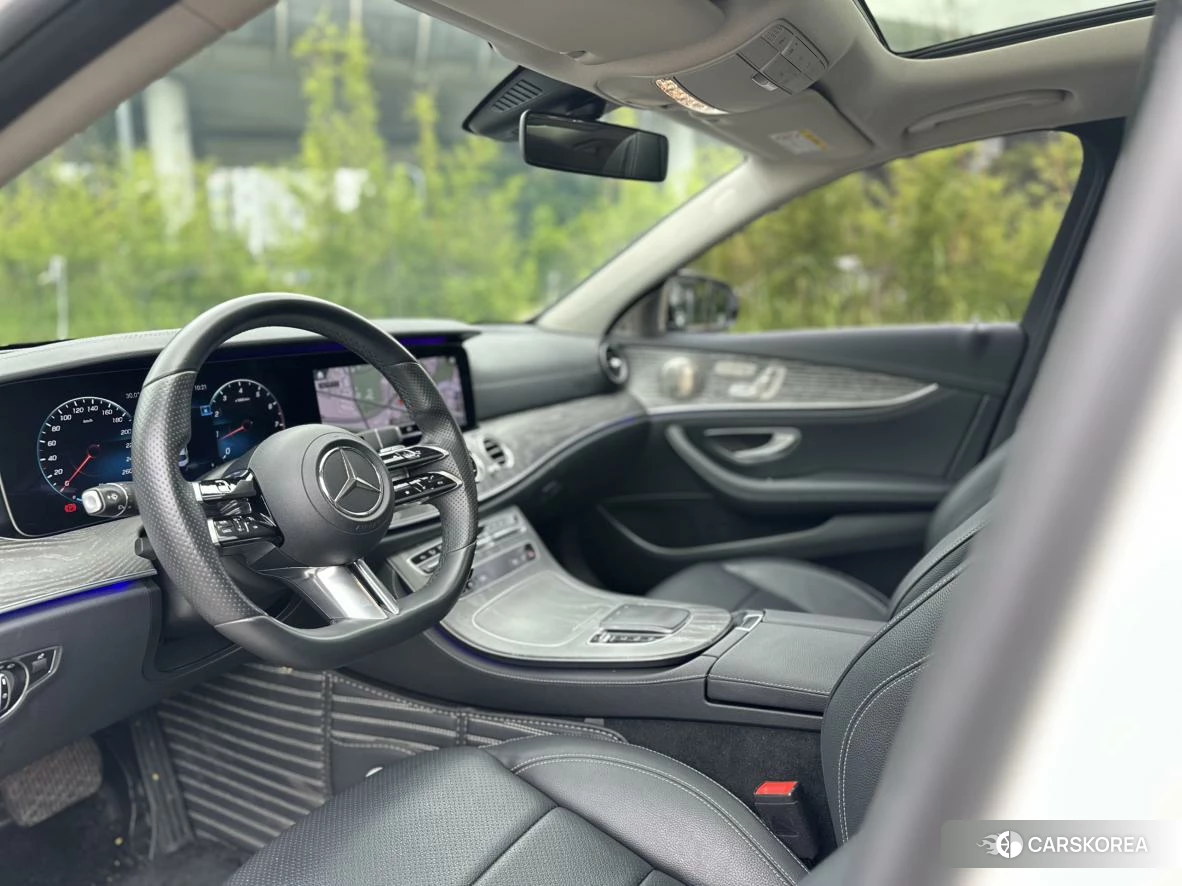 Mercedes-Benz E-class id 4455822 из Китая 17