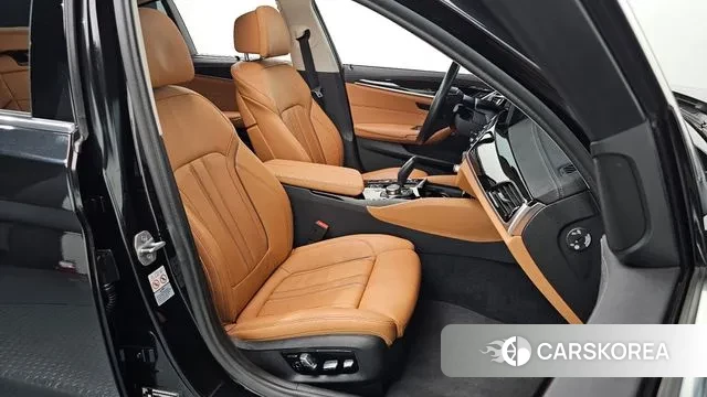 BMW 5 Series (G30) id 3003028 из Кореи 20