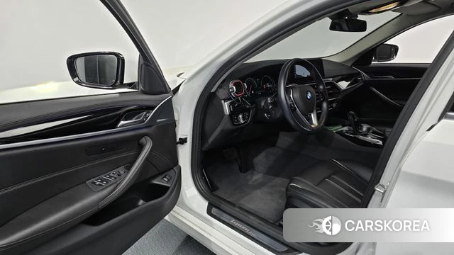 BMW 5 Series (G30) id 4180511 из Кореи 20