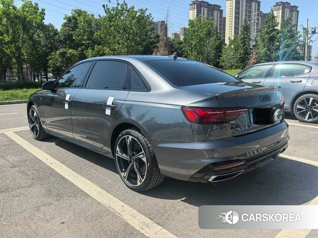 Audi A4L id 4210575 из Китая 18