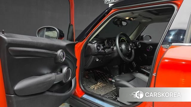 Mini Cooper id 4651339 из Кореи 33