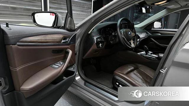 BMW 5 Series (G30) id 4202099 из Кореи 35