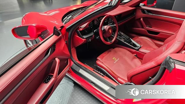 Porsche 911(992) id 4303847 из Кореи 30