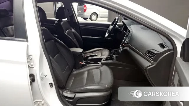 Hyundai The New Avante AD id 3666883 из Кореи 20