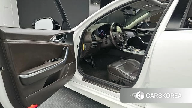 Kia Stinger id 4269381 из Кореи 32