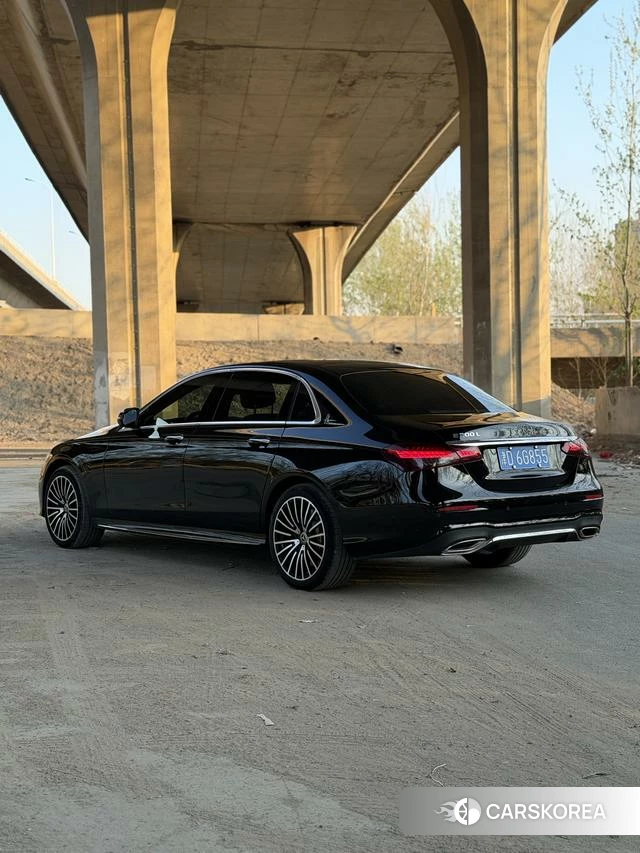 Mercedes-Benz E-class id 4272298 из Китая 10