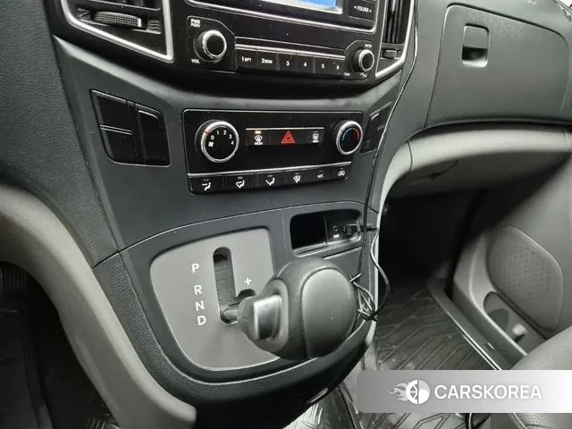 Hyundai The New Grand Starex id 3464845 из Кореи 19