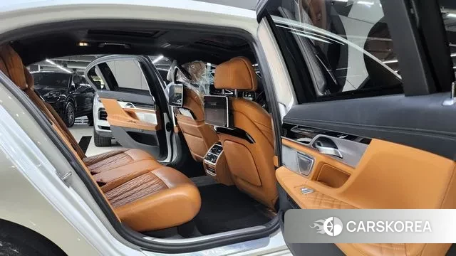 BMW 7 Series (G11) id 3342463 из Кореи 20