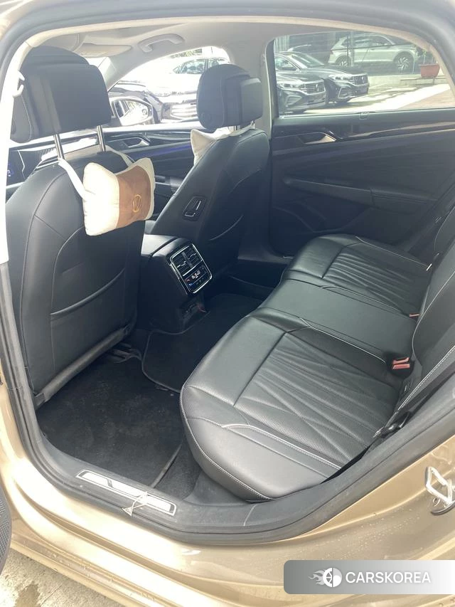 Volkswagen Passat id 4214056 из Китая 18