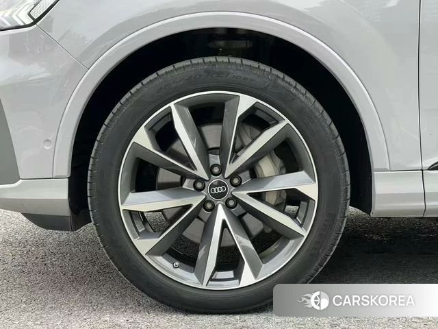 Audi Q7 id 4257824 из Китая 16