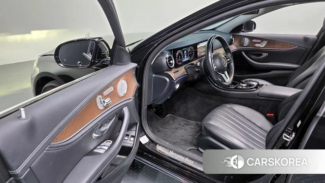 Mercedes-Benz E-Class W213 id 4203431 из Кореи 33