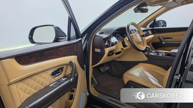 Bentley Bentayga id 4865361 из Кореи 47