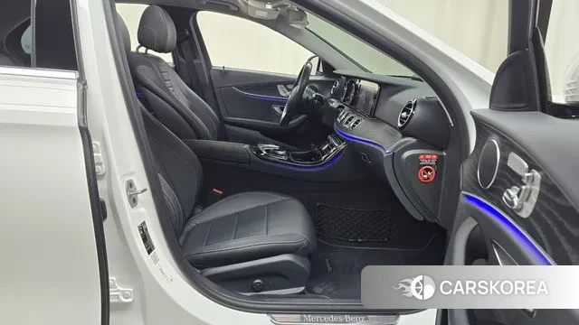 Mercedes-Benz E-Class W213 id 3329901 из Кореи 20