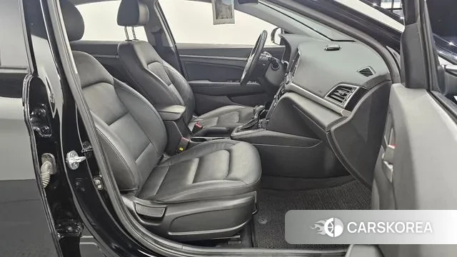 Hyundai Avante AD id 3060936 из Кореи 20