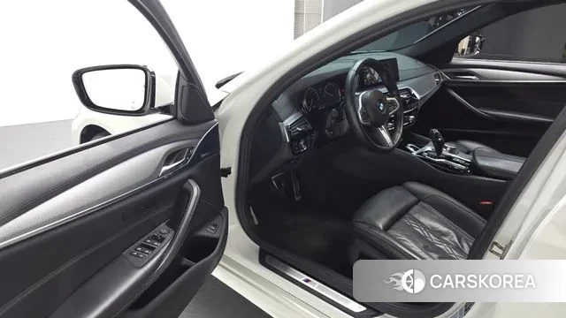 BMW 5 Series (G30) id 3423350 из Кореи 20