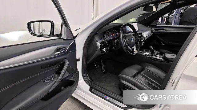 BMW 5 Series (G30) id 3330843 из Кореи 20