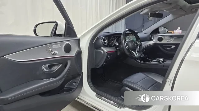 Mercedes-Benz E-Class W213 id 3562956 из Кореи 20