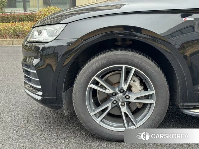 Audi Q5L id 4238123 из Китая 13