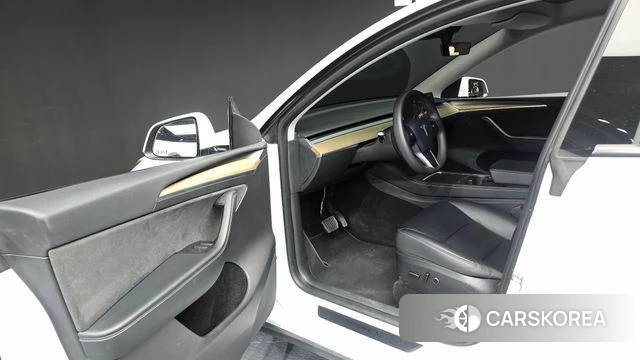 Tesla Model Y id 4834679 из Кореи 20
