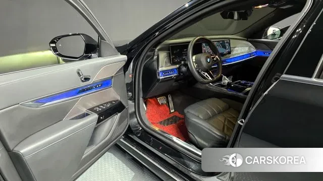 BMW 7 Series (G70) id 3471923 из Кореи 20