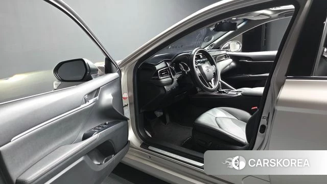Toyota Camry (XV70) id 4626206 из Кореи 37