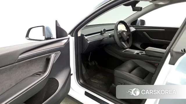 Tesla Model Y id 3664004 из Кореи 20