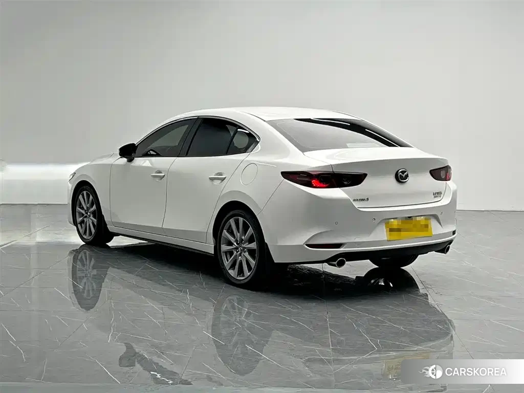 Mazda 3 id 4547389 из Китая 23