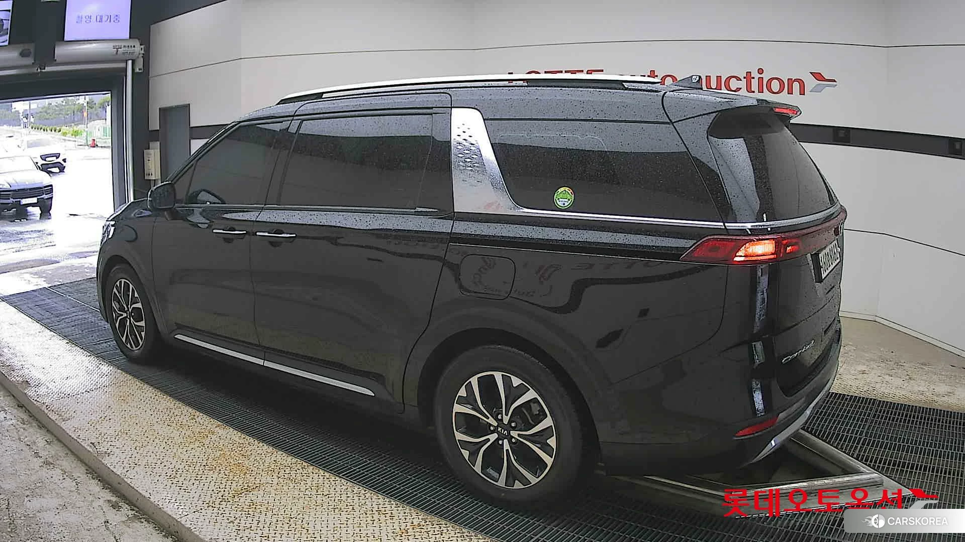 Kia Carnival id 4352408 из Кореи 38
