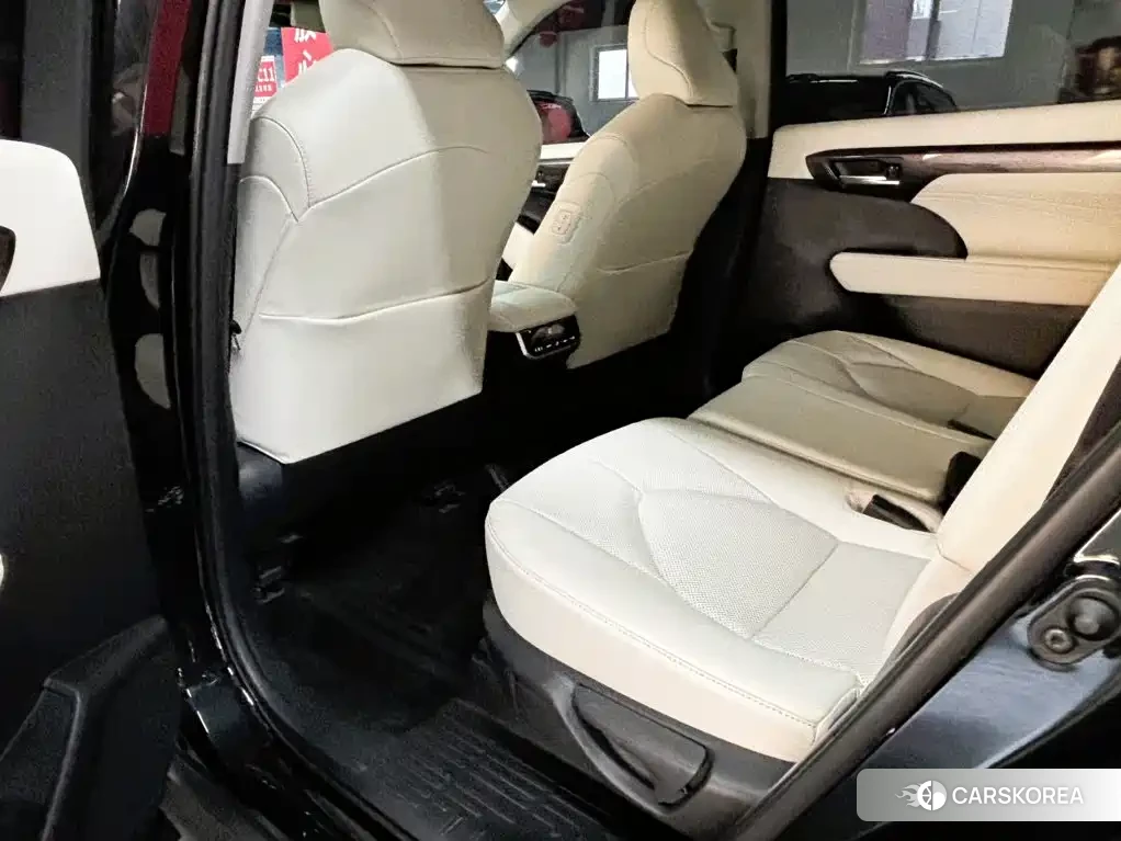 Toyota Highlander id 4599509 из Китая 24