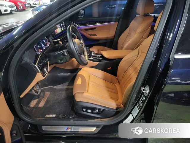 BMW 5 Series (G30) id 3032283 из Кореи 20