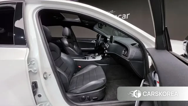 Kia Stinger id 3703705 из Кореи 20