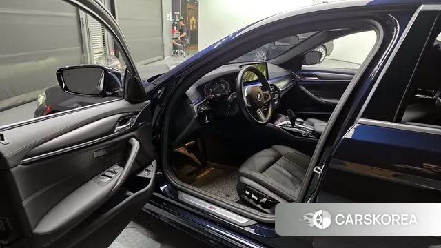 BMW 5 Series (G30) id 3016221 из Кореи 20