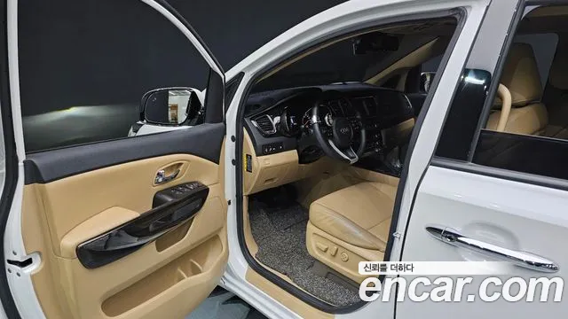 Kia The New Carnival id 2494564 из Кореи 20