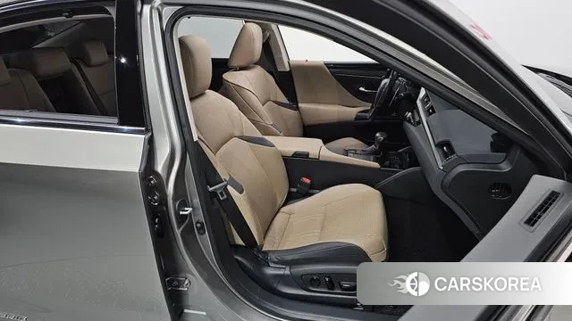 Lexus ES300h 7th generation id 3384782 из Кореи 20