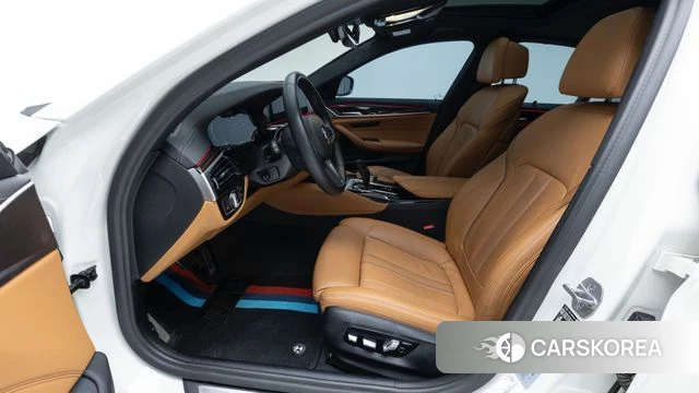 BMW 5 Series (G30) id 4316532 из Кореи 20