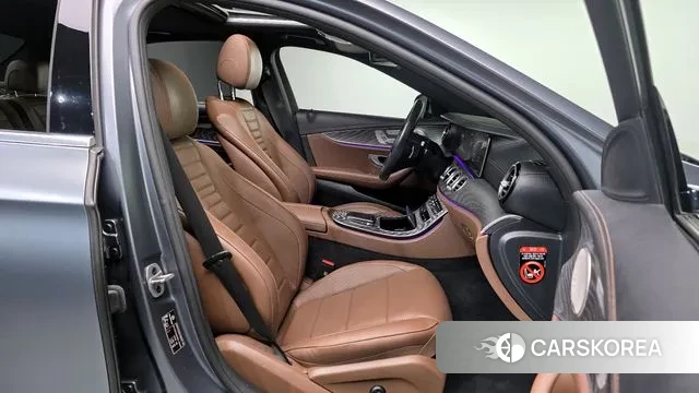 Mercedes-Benz E-Class W213 id 3256980 из Кореи 20