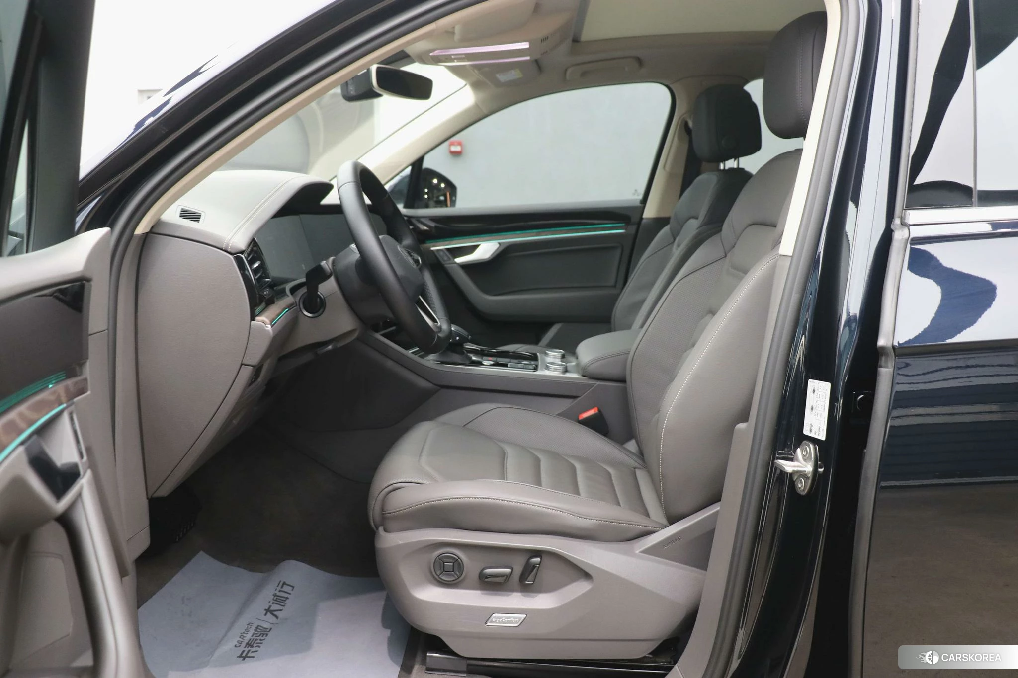 Volkswagen Touareg id 4419244 из Китая 31