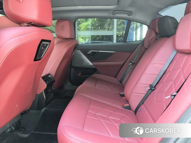 BMW 5 series id 4335127 из Китая 17