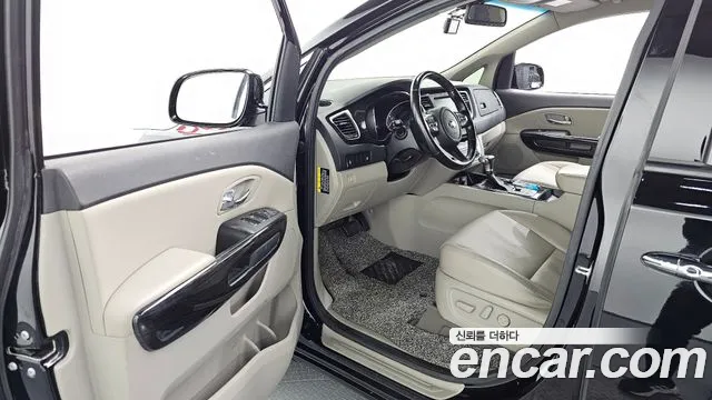 Kia The New Carnival id 2232532 из Кореи 20