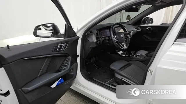 BMW 1 Series (F40) id 3523671 из Кореи 20