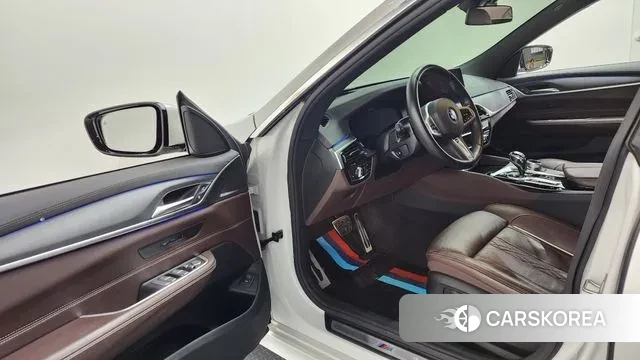 BMW 6 Series GT (G32) id 3759578 из Кореи 20