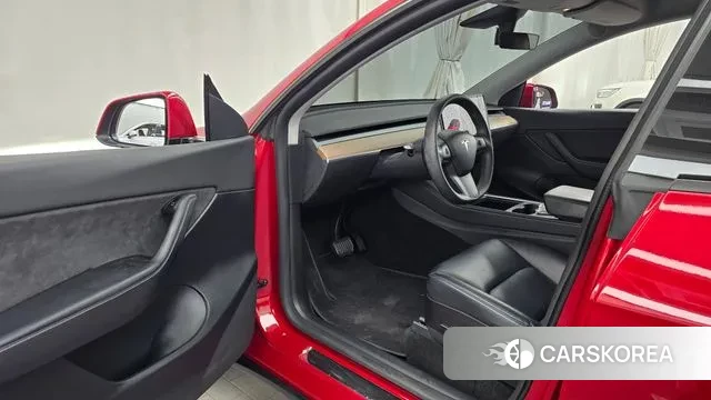 Tesla Model Y id 3524965 из Кореи 20